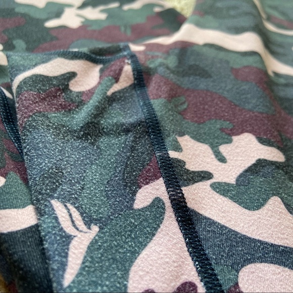 Fabletics high waisted power hold legging 1X - Picture 12 of 12